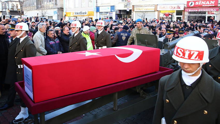 Şehidimizin son paylaşımı yürekleri sızlattı, 'Sizleri seviyoruz, izleyin izleyin ağlayın...'