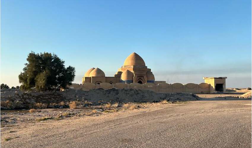 Enes Bin Malik'in harap edilen türbesi ziyaretçileri üzdü