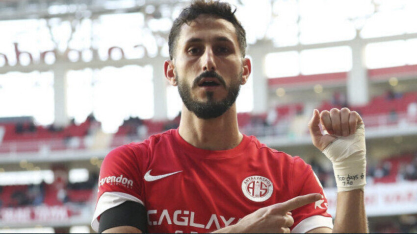 Antalyaspor'un İsraili futbolcusu Jehezkel küstah gol sevincinin ardından takımdan gönderildi