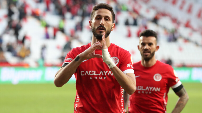 Antalyaspor'un İsraili futbolcusu Jehezkel küstah gol sevincinin ardından takımdan gönderildi