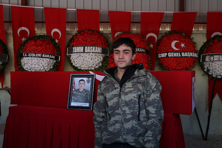 Bağrımıza bastık! Şehitleri on binler uğurladı