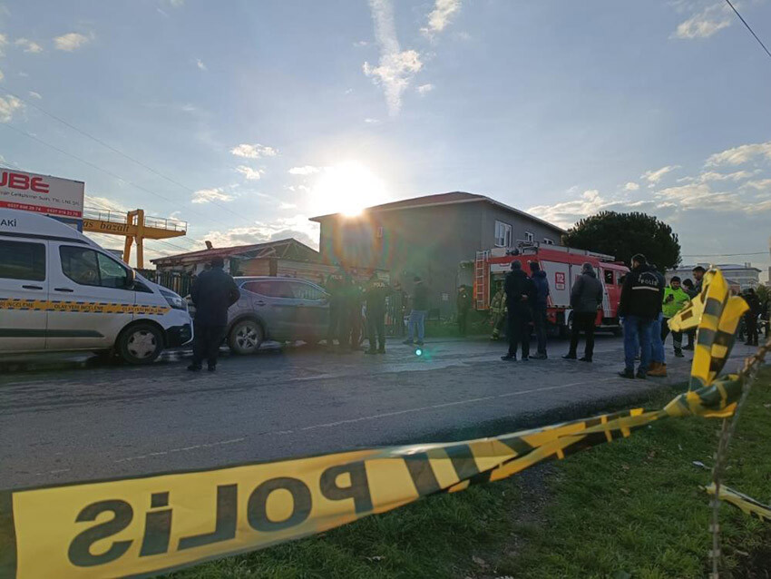 İstanbul'da işçilerin kaldığı konteyner yandı, 3 kişi canından oldu