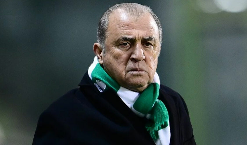 Panathinaikos Atina derbisinde liderliği kaybetti! Fatih Terim, Ivan Bebek'e tepki gösterdi