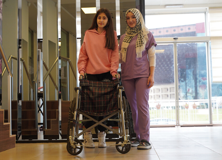 'Ebrar mezarlığı'ndan kurtarılmıştı, Ayşe Sudem 9 ay sonra ilk adımlarını attı