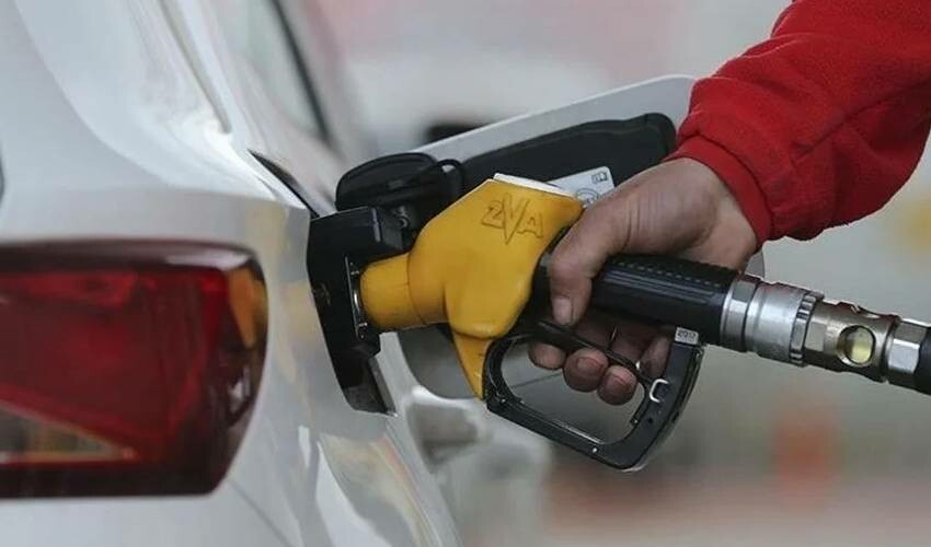 Araç sahipleri dikkat! Petrol fiyatları alevlendi, o tarihte 30 dolar birden zam gelecek (15 Ocak 2024 güncel akaryakıt fiyatları)