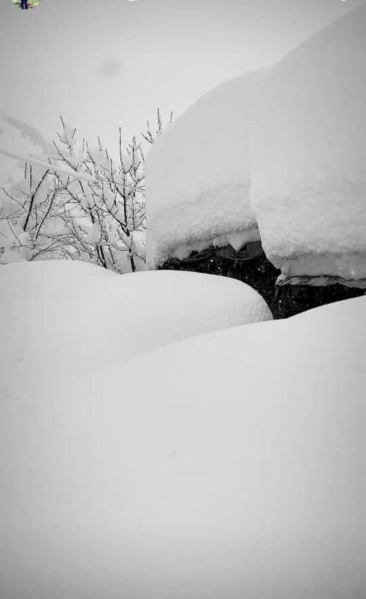 Hakkari kara teslim, evler ortadan kayboldu, dev kayalar yola uçtu