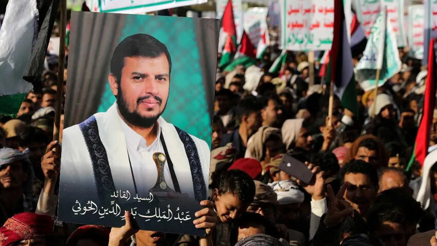 Husi lideri açık açık tehdit etti! Kızıldeniz'de ABD’ye ait gemi vuruldu