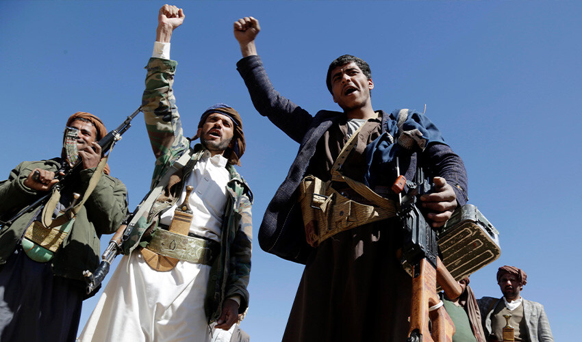 Husiler 'Bedelini ödeteceğiz' dedi, açık açık savaşa hazırlandığını duyurdu