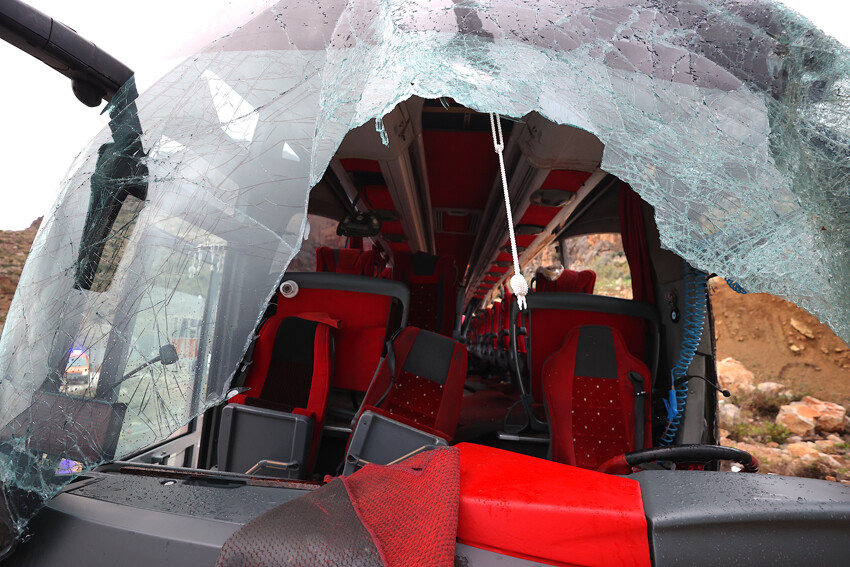 Mersin'deki kazadan kurtulanlar dehşeti anlattı! 'Şoför aracı çok kötü kullanıyordu inmek istedim ama...'