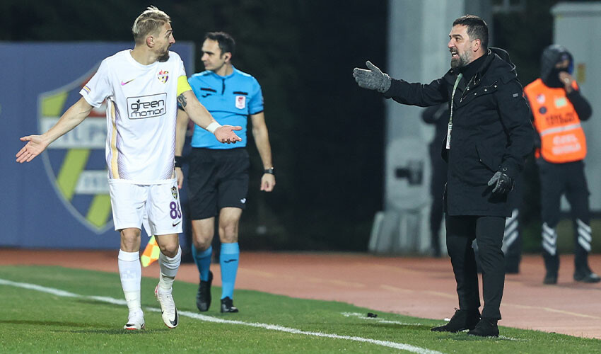 Beşiktaş, Eyüpspor'u ağırlıyor, Arda Turan ve Fernando Santos kapışacak Beşiktaş, Eyüpspor'u ağırlıyor, Arda Turan ve Fernando Santos kapışacak