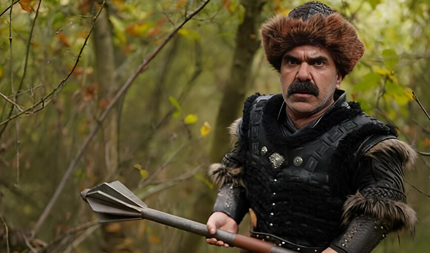 Çocuklar Duymasın’ın Çaycı Hüseyin’i Alpaslan Özmol saçlarını uzattı, yeni imajıyla çok konuşuldu