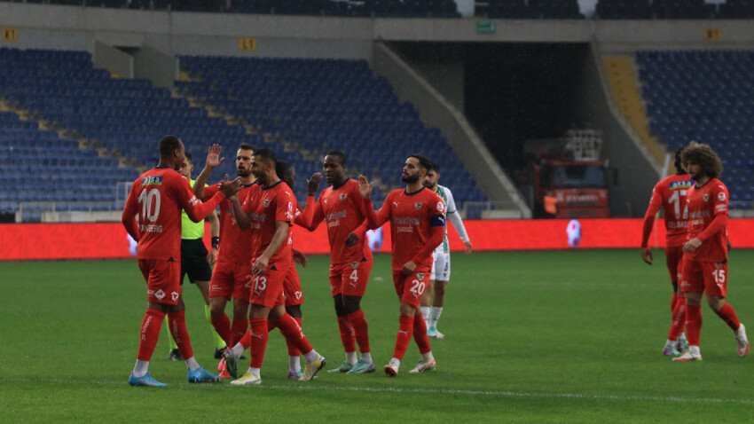 Volkan Demirel'den basın mensubuna dünyanın en samimi cevabı (Hatayspor-Sakaryaspor:5-1)