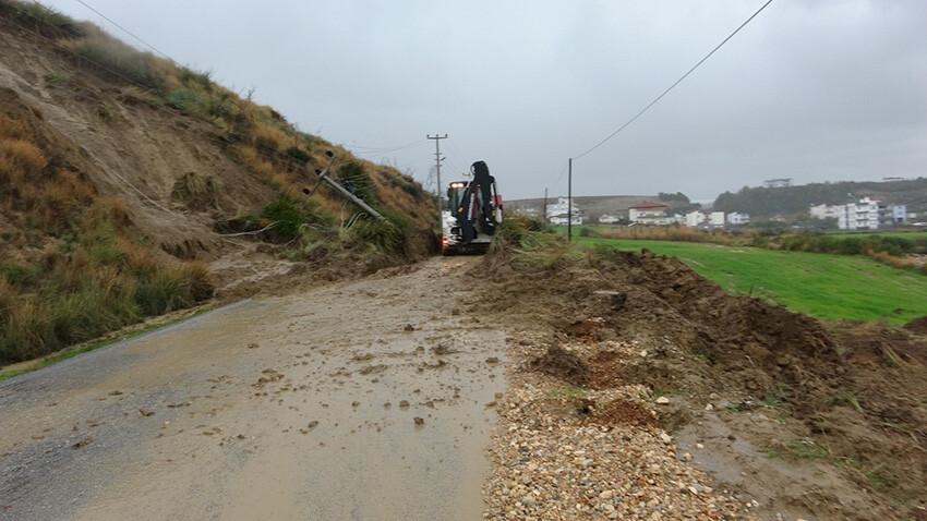 2 günde 2 heyelan: Antalya şiddetli yağışların pençesinde