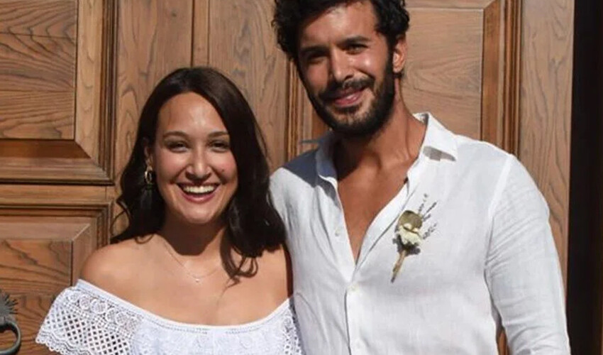 Lohusa’nın galasında Barış Arduç eşi Gupse Özay’a övgüler yağdırdı: Ben karımdan razıyım