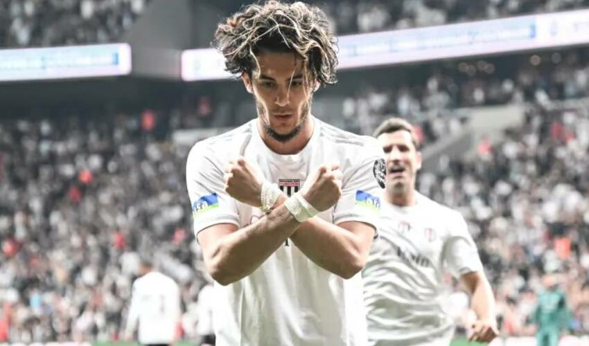 Beşiktaş’ta yaprak dökümü başladı! Fernando Santos biletini kesti, yeni takımı taraftarları şaşkına çevirdi
