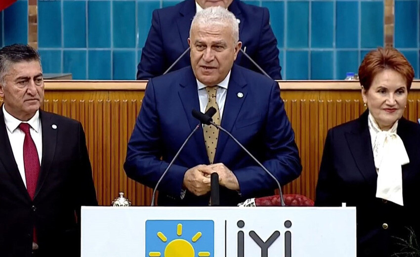 CHP'den istifa eden Efeler Belediye Başkanı İYİ Parti'ye geçti, rozetini Akşener taktı