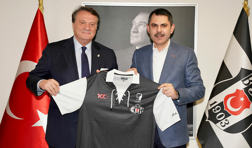 İBB Adayı Murat Kurum'dan Beşiktaş'a ziyaret! Taraftara büyük müjdeyi verdi İBB Adayı Murat Kurum'dan Beşiktaş'a ziyaret! Taraftara büyük müjdeyi verdi