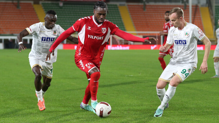 Samsunspor deplasman fobisini Alanya'da yendi, Kupa'da son 16'ya kaldı