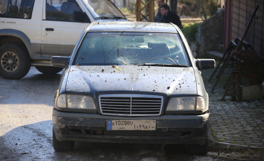İsrail seyir halindeki arabaya füze attı! İsrail seyir halindeki arabaya füze attı!