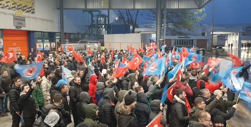 1 ayı aşkın süren grev sonuç verdi! 150 bin metal işçisine dev zam
