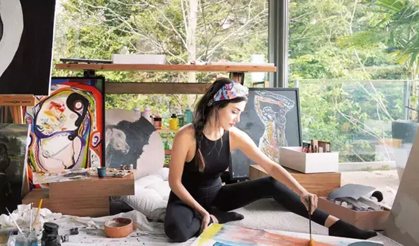 Hayranları şaşkın, Hande Erçel mesleğini sildi