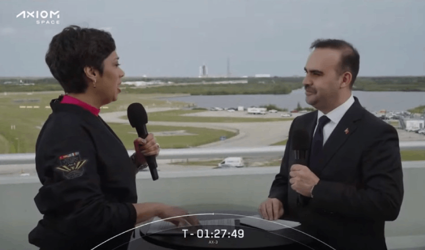 Bakan Kacır'dan heyecanlandıran açıklama: Bir uçuş daha olacak Bakan Kacır'dan heyecanlandıran açıklama: Bir uçuş daha olacak