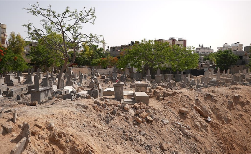 Filistinlilere mezarda bile rahat yok! İsrail ordusu, mezarlıkları kazdığını itiraf etti
