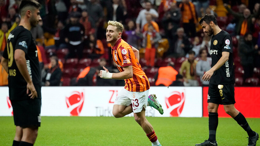 Aslan kendisiyle barışık! Ümraniyespor'u farklı yendi