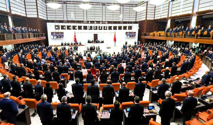 EYT’yi kaçıranlar dikkat! 3600-5000-7000 prim günü ile erken emekli olabilirsiniz, gözler Meclis’te…