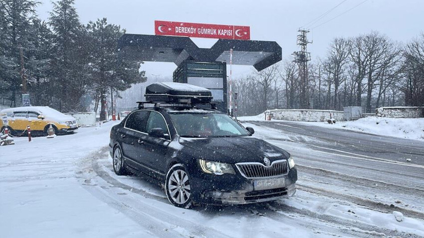 Kar sınırı geçti, göz gözü görmüyor! Meteoroloji uzmanı İstanbul'da karın yağacağı tek yeri açıkladı