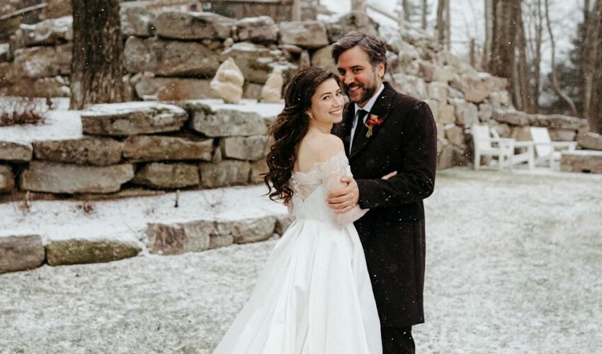 Karlar altında düğün: How I Met Your Mother’ın yıldızı evlendi