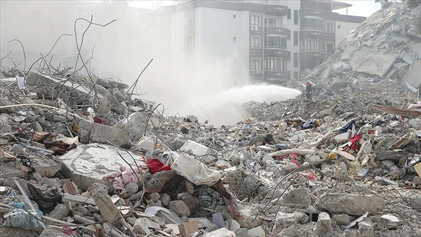 İhmal değil cinayet! Depremde 52 kişiye mezar olan Yonca Sitesi iddianamesi kan dondurdu