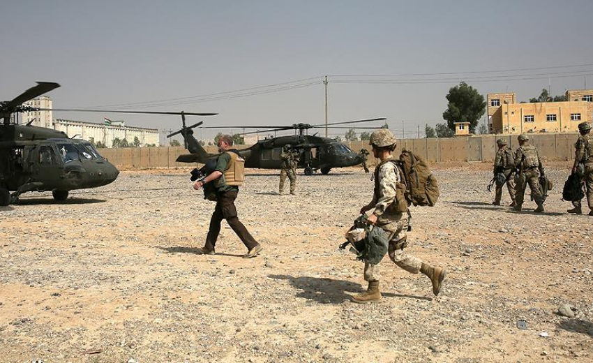 Bölgede gerilim had safhada! Irak'ta ABD üssüne füzeler yağmur gibi yağdı, saldırıyı İran destekli örgüt üstlendi Bölgede gerilim had safhada! Irak'ta ABD üssüne füzeler yağmur gibi yağdı, saldırıyı İran destekli örgüt üstlendi