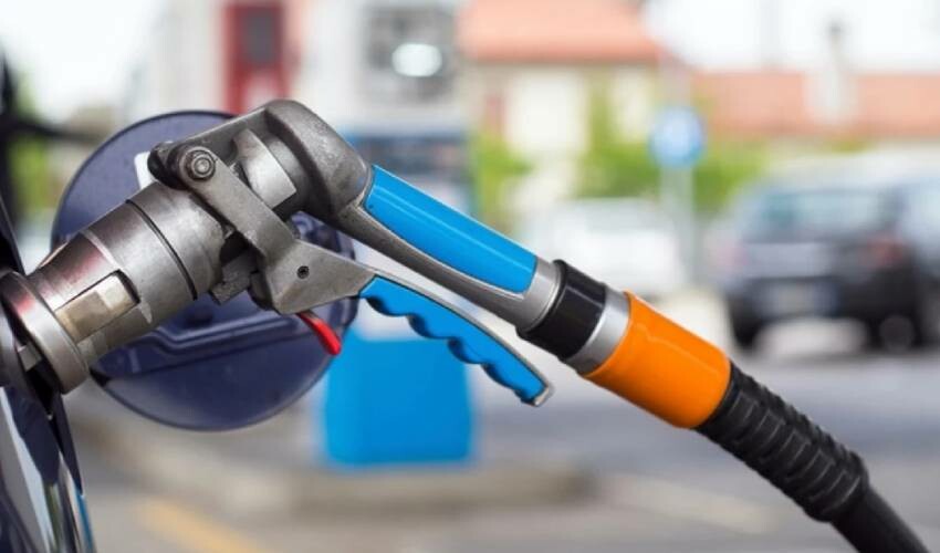 Akaryakıt fiyatlarına zam ayarı! Tarihte bir ilk, motorin 41 lirayı aştı: 21 Ocak Pazar benzin, mazot, otogaz fiyatları Akaryakıt fiyatlarına zam ayarı! Tarihte bir ilk, motorin 41 lirayı aştı: 21 Ocak Pazar benzin, mazot, otogaz fiyatları