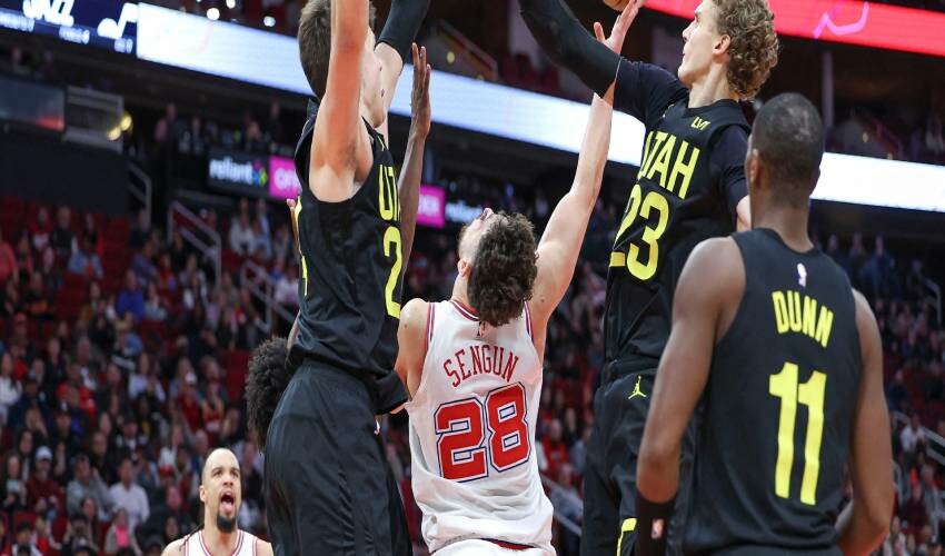 Alperen Şengün kariyer rekorunu egale etti! NBA’de bir ilke imza attı