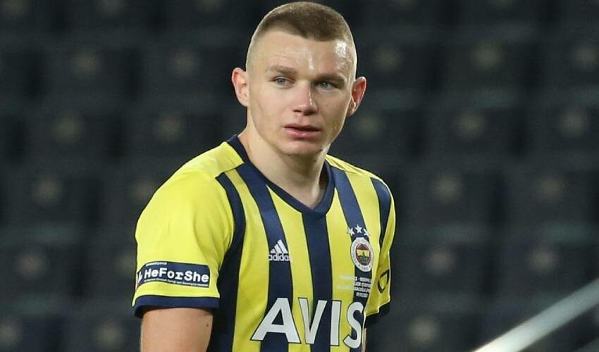Fenerbahçe taraftarına kötü haber! Geri dönmesi beklenen yıldız ismin yeni adresi belli oldu Fenerbahçe taraftarına kötü haber! Geri dönmesi beklenen yıldız ismin yeni adresi belli oldu