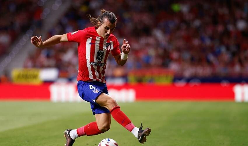 Fenerbahçe’nin gizli defans silahı belli oldu! İsmail Kartal Becao ve Djiku'ya forma şansı vermeyecek: İşte Ali Koç’un yeni ilk 11’i Fenerbahçe’nin gizli defans silahı belli oldu! İsmail Kartal Becao ve Djiku'ya forma şansı vermeyecek: İşte Ali Koç’un yeni ilk 11’i