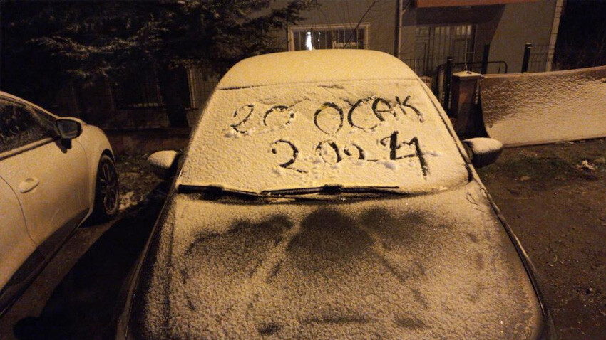 Kar sınırı geçti, göz gözü görmüyor! Meteoroloji uzmanı İstanbul'da karın yağacağı tek yeri açıkladı