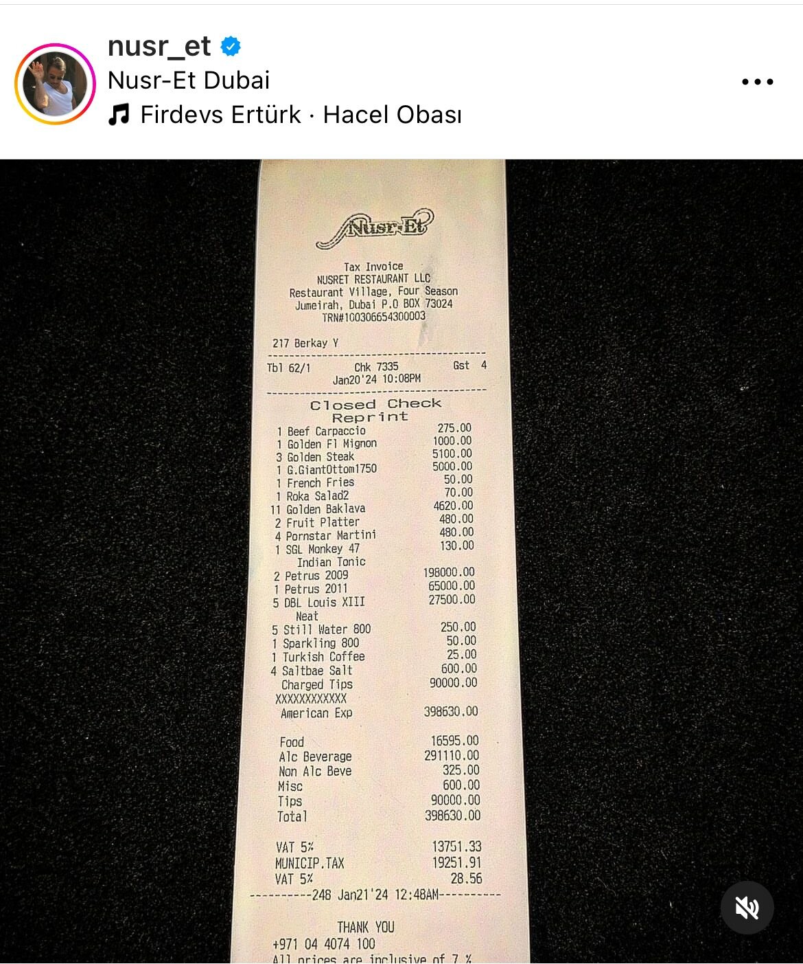 Nusret, restoranındaki milyonluk hesabı paylaştı! Lüks araba parasına akşam yemeği Nusret, restoranındaki milyonluk hesabı paylaştı! Lüks araba parasına akşam yemeği