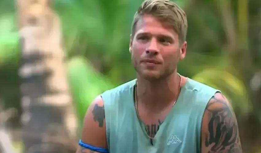 Survivor All Star'da yer yerinden oynayacak! Tüm dengeler alt üst olacak… Acun Ilıcalı büyük değişikliği böyle duyurdu Survivor All Star'da yer yerinden oynayacak! Tüm dengeler alt üst olacak… Acun Ilıcalı büyük değişikliği böyle duyurdu