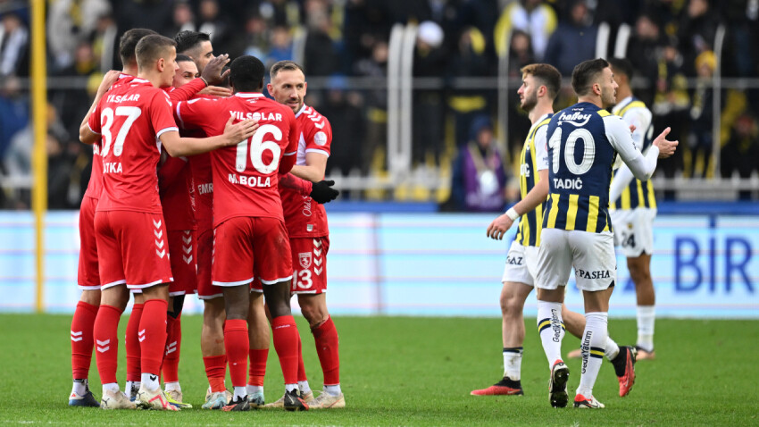İsmail Kartal'dan 1-1'lik Samsunspor maçı sonrası şampiyonluk sözleri İsmail Kartal'dan 1-1'lik Samsunspor maçı sonrası şampiyonluk sözleri