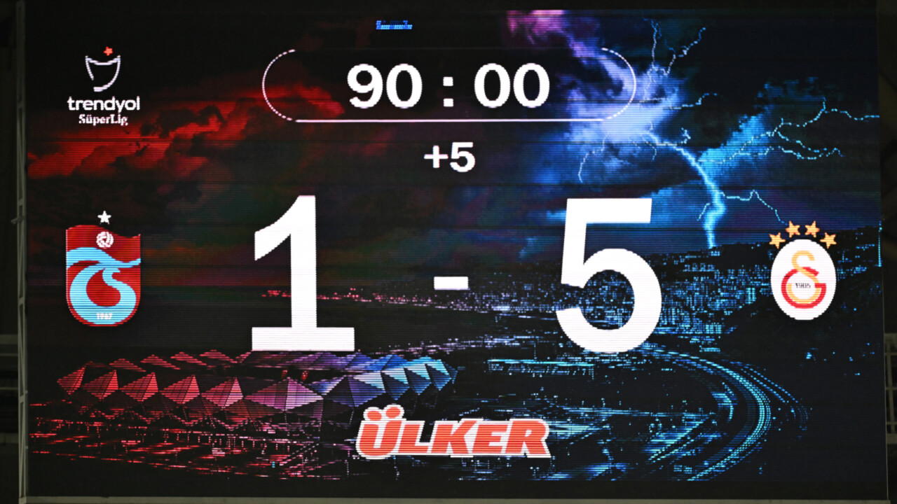 Abdullah Avcı 5-1'lik Galatasaray maçı sonrası Trabzonspor'daki 3 ayrılığı açıkladı