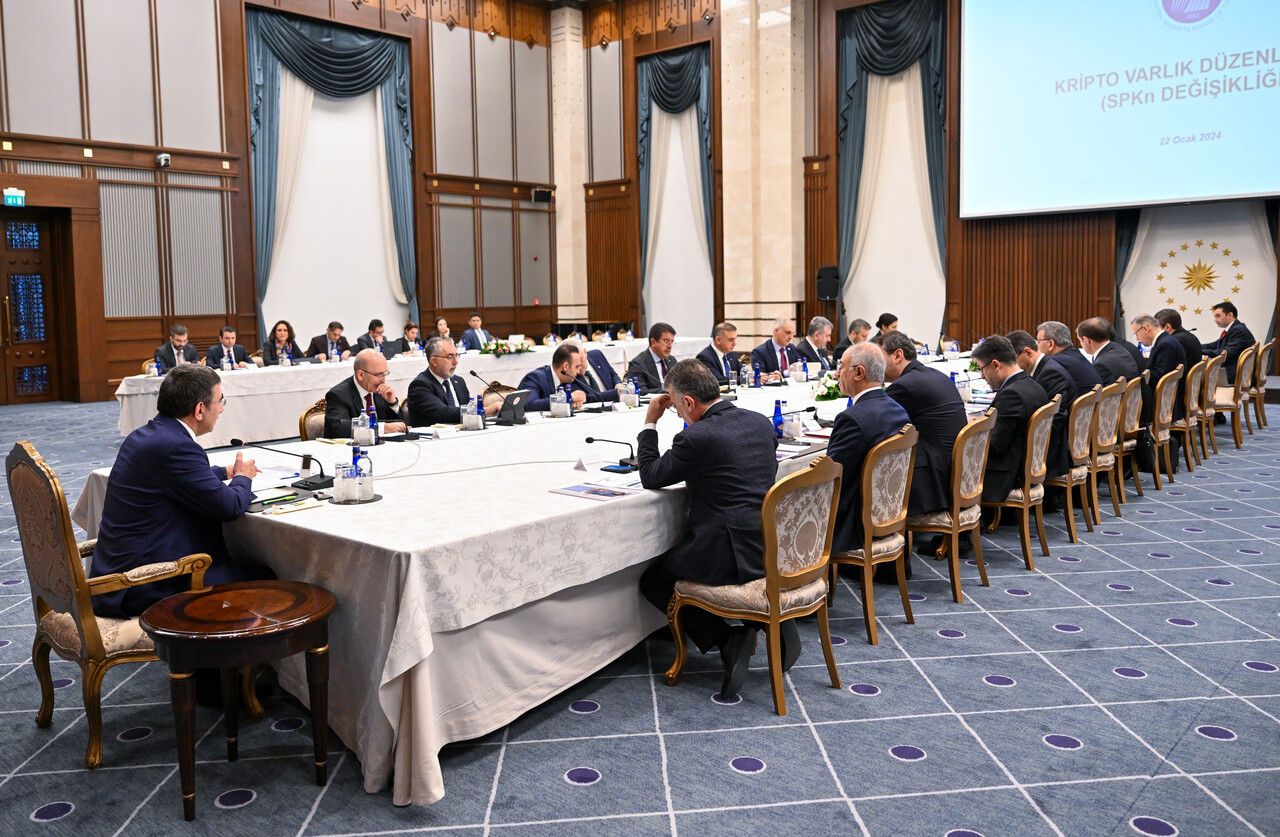 Ekonomi zirvesinden kritik karar! Kripto para yasası yürürlüğe giriyor