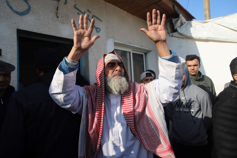 Savaştan kaçan 30 bin sivile bomba yağmuru! İsrail, Han Yunus'taki sığınma merkezine saldırıyor, çok sayıda ölü ve yaralı var