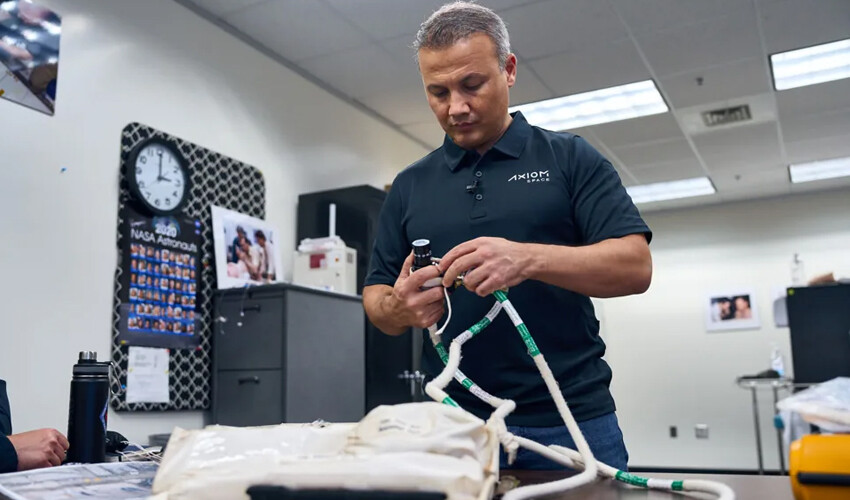 İlk testi kalemle yapmıştı... Gezeravcı uzayda deneylere başladı