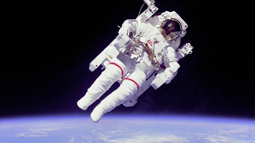 Astronot nasıl olunur? Astronot olmak için üniversitede hangi bölümden mezun olmak gerekir?