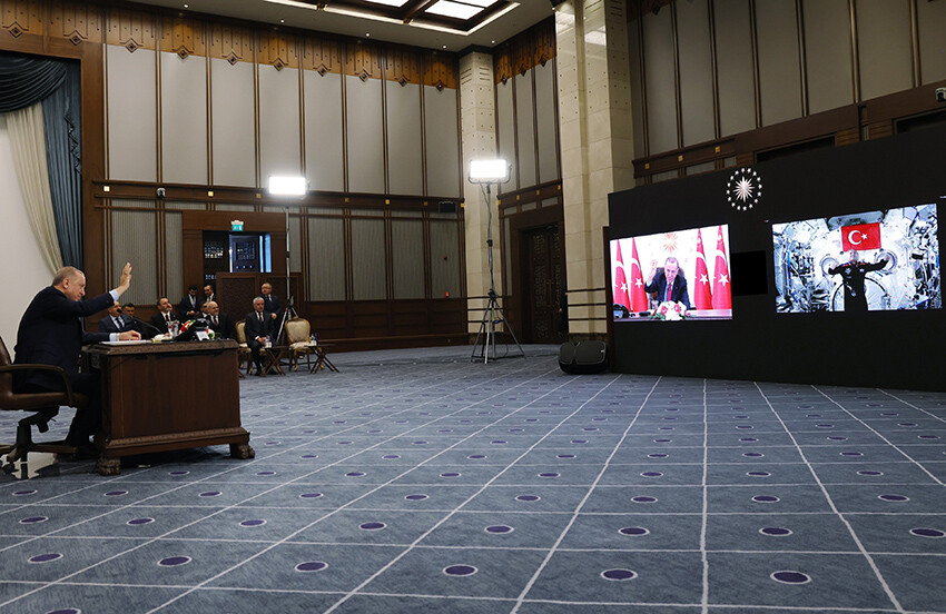 Erdoğan ISS’deki Gezeravcı'yla konuştu: İlk astronotumuz oldun ama son olmayacaksın