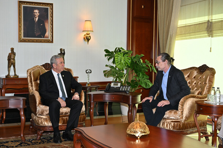 Gerilim iddialarının ardından ilk: 'Behzat Ç.'den Mansur Yavaş'a ziyaret Gerilim iddialarının ardından ilk: 'Behzat Ç.'den Mansur Yavaş'a ziyaret