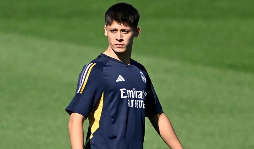Büyük hayallerle Real Madrid’in yolunu tutmuştu… Arda Güler'in ayrılacağı iddia edildi Büyük hayallerle Real Madrid’in yolunu tutmuştu… Arda Güler'in ayrılacağı iddia edildi