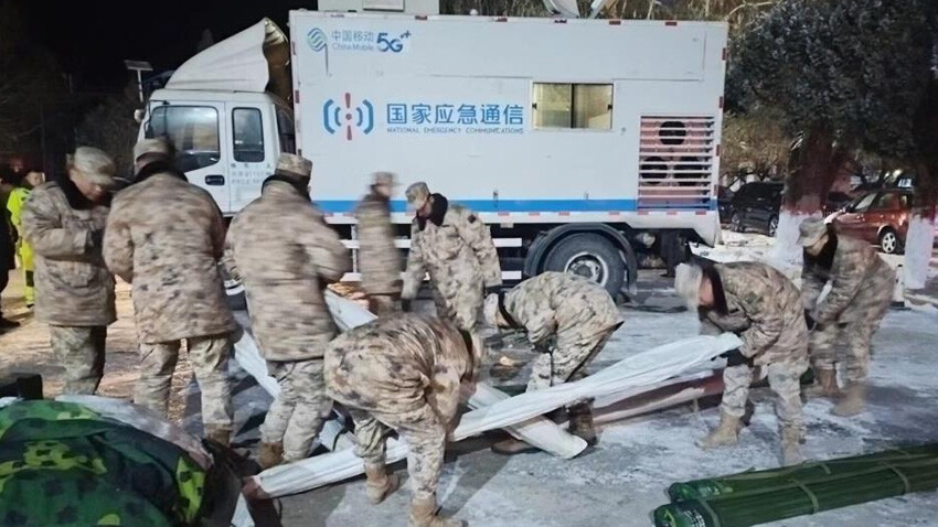 Kırgızistan-Çin sınırında 7.1 şiddetindeki depremde ölü ve yaralı sayısı netleşiyor